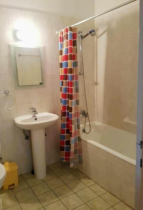 Armstrong Apartment باراليمني المظهر الخارجي الصورة